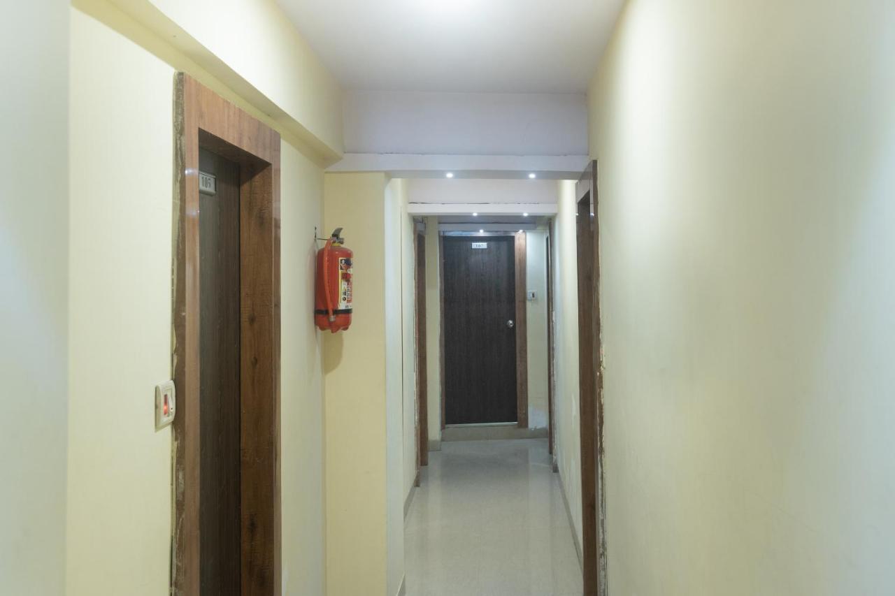 Oyo 49867 Hotel Kalpana Residency مومباي المظهر الخارجي الصورة