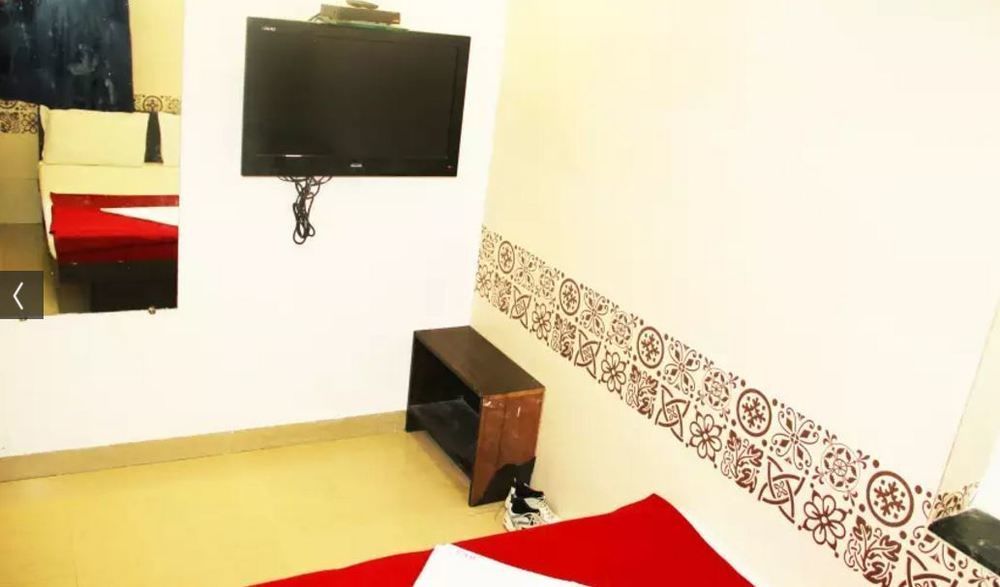 Oyo 49867 Hotel Kalpana Residency مومباي المظهر الخارجي الصورة